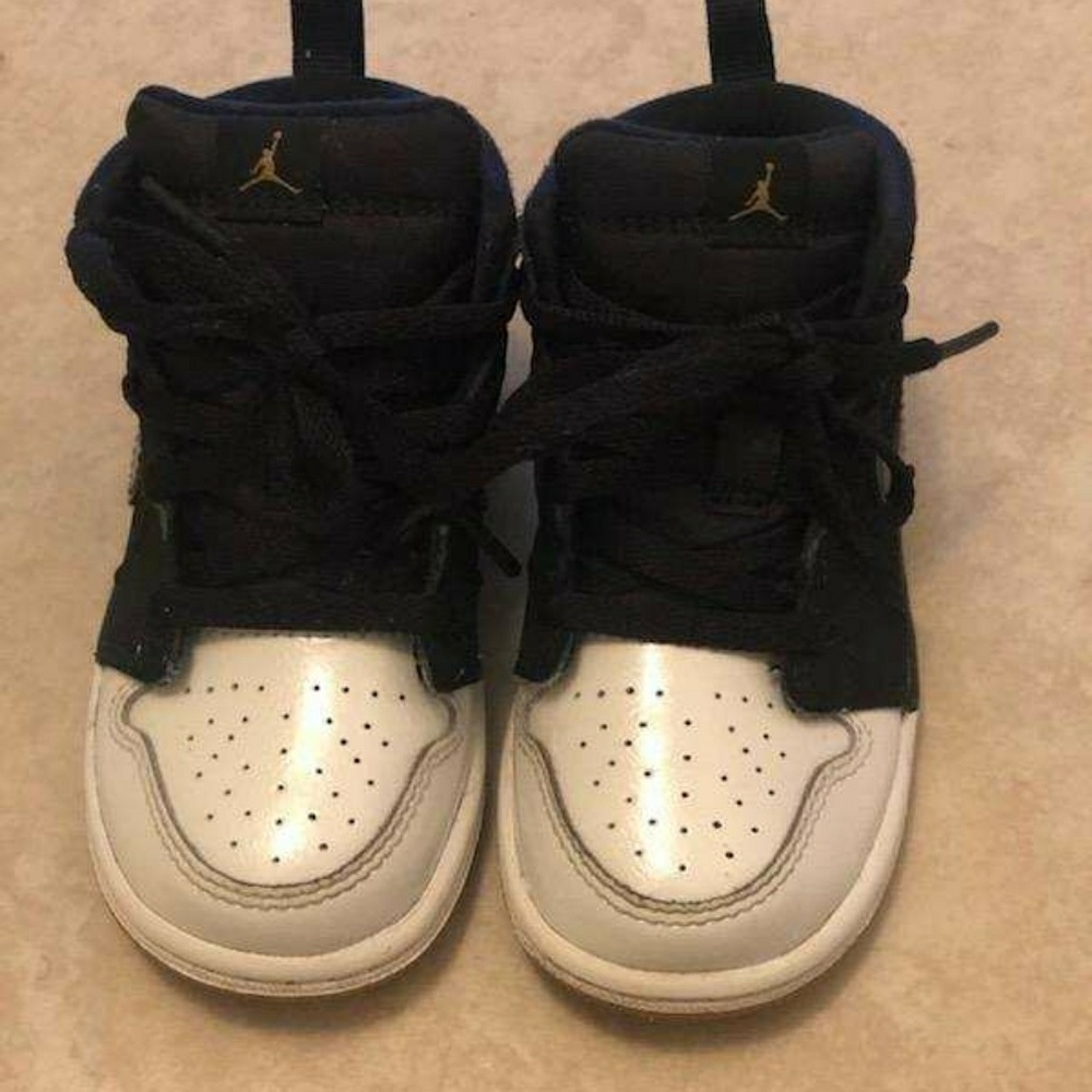 Toddler shoes size 7
